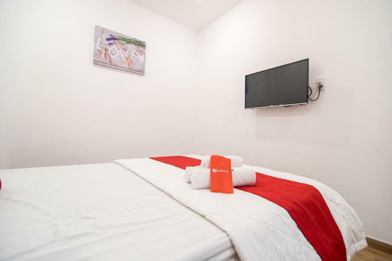 Reddoorz Plus Near Tan Dinh Market Ho Chi Minh-stad Buitenkant foto