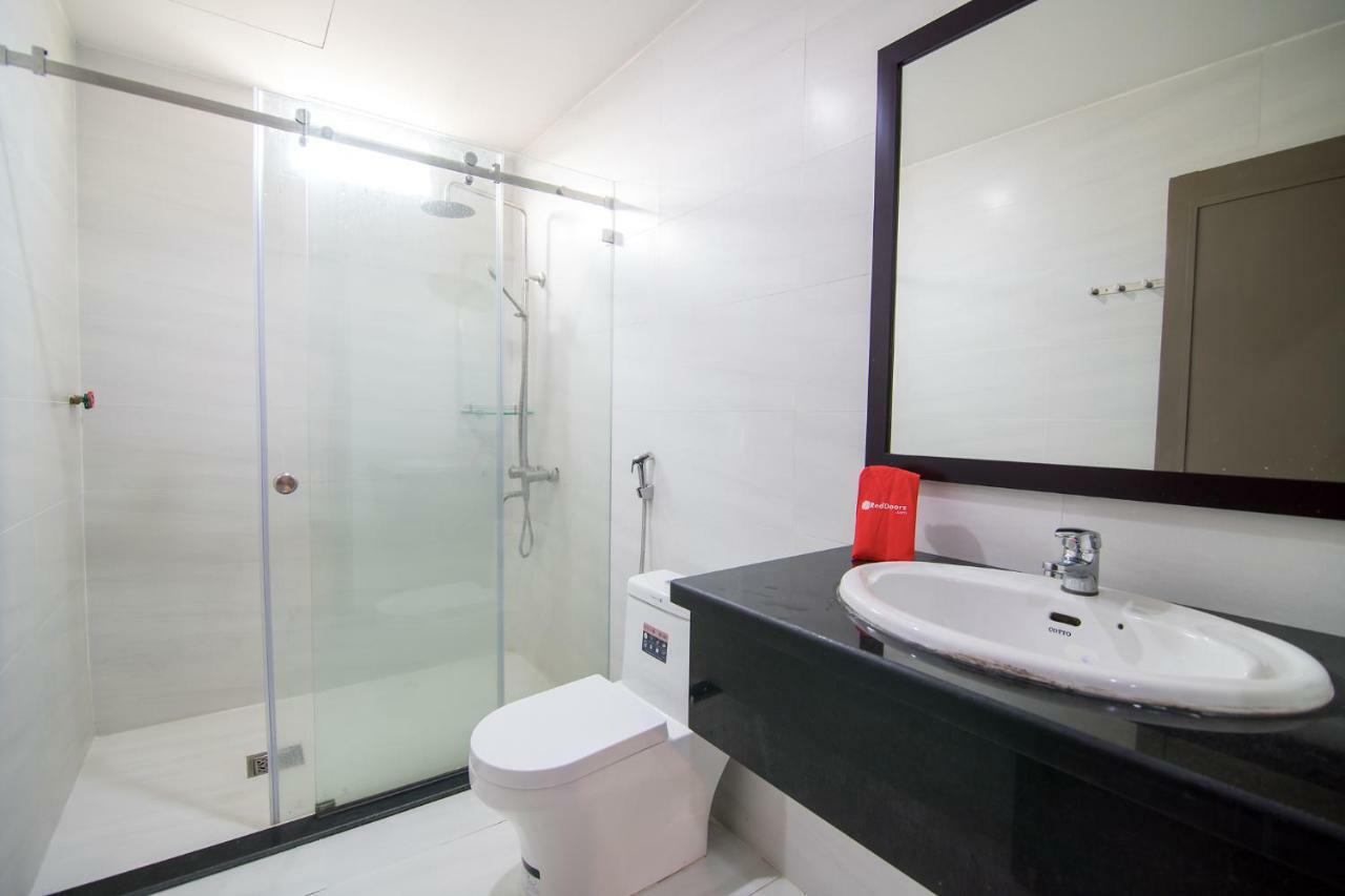 Reddoorz Plus Near Tan Dinh Market Ho Chi Minh-stad Buitenkant foto