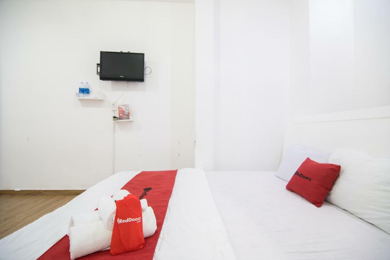 Reddoorz Plus Near Tan Dinh Market Ho Chi Minh-stad Buitenkant foto