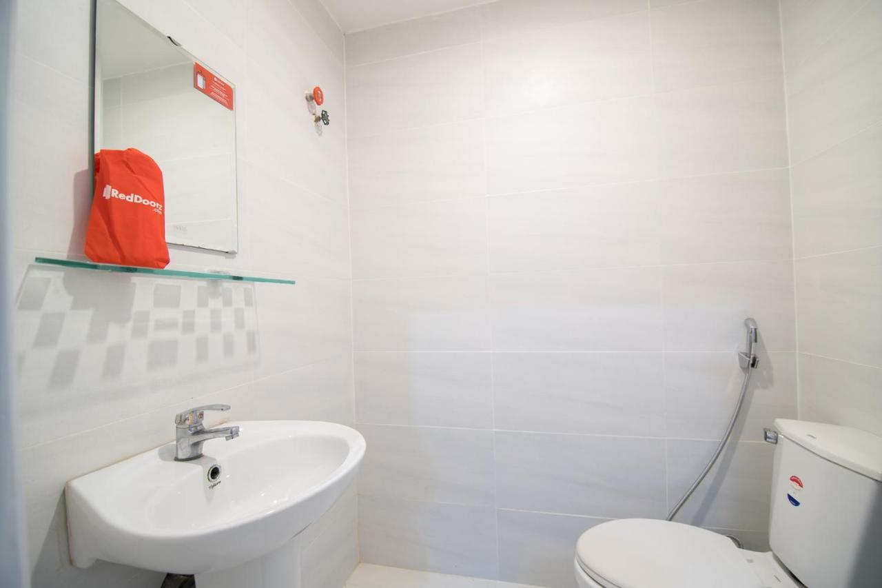 Reddoorz Plus Near Tan Dinh Market Ho Chi Minh-stad Buitenkant foto